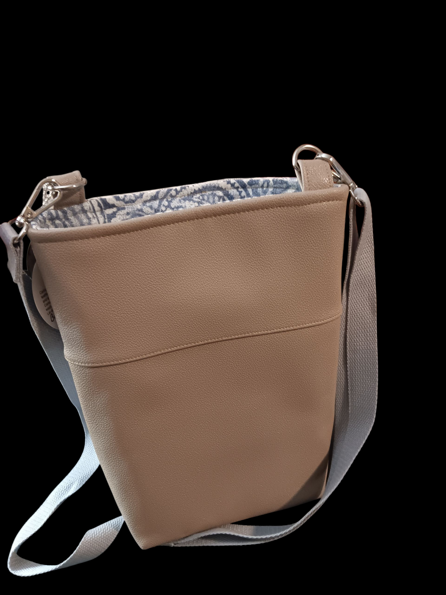 Basic Crossbody