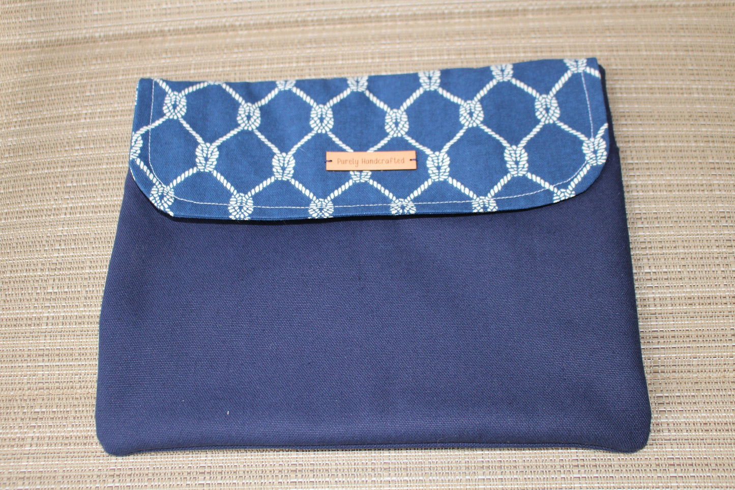 large canvas ipad or kindle case