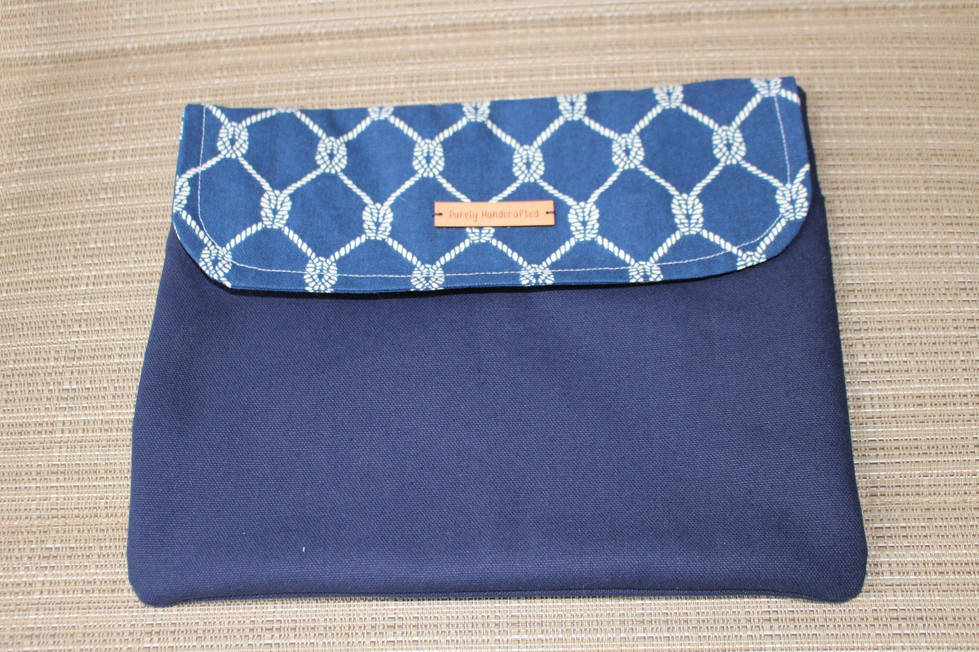 large canvas ipad or kindle case