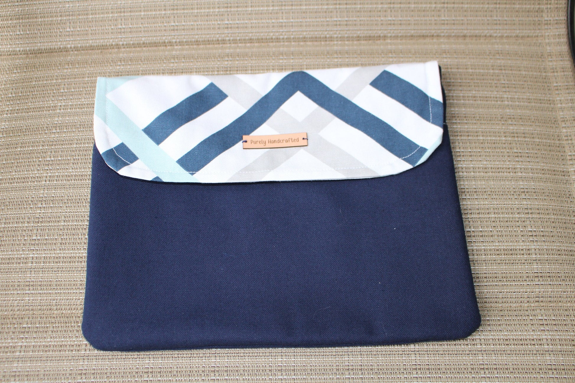 large canvas ipad or kindle case