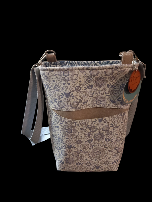 Basic Crossbody